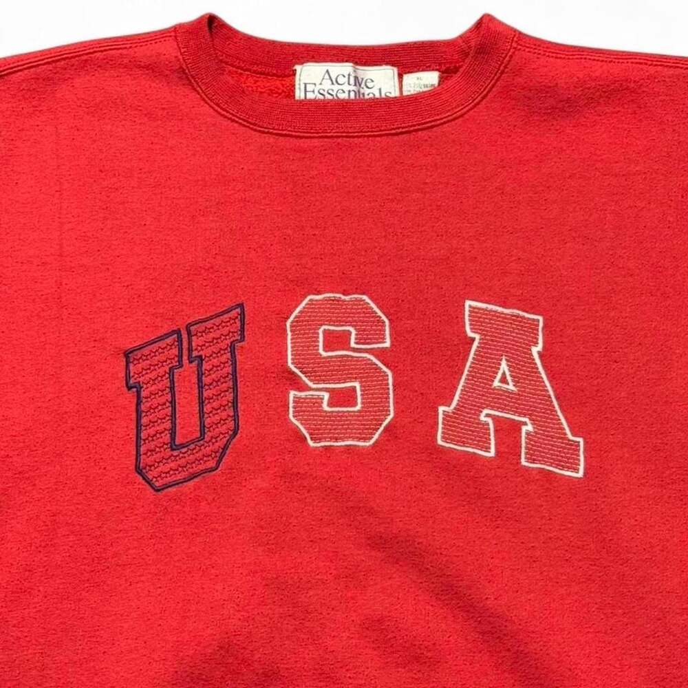 Active Essentials Vintage USA Embroidered Crewneck Sweatshirt XL Red